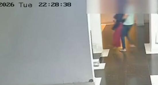 Love, Money & Murder? Police Hunt SE Boyfriend
